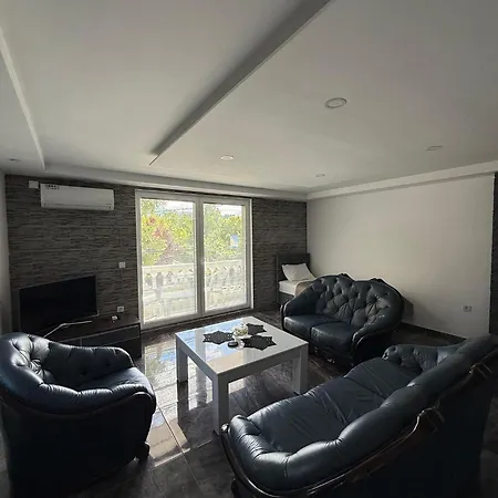 Feriested Rakovica 5*