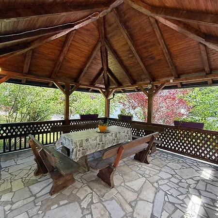 Rakovica 5* Szarajevó