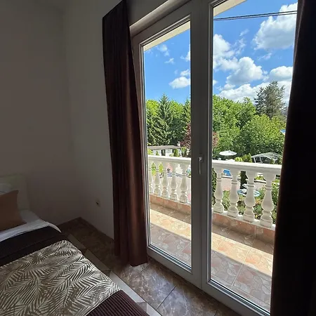 Ośrodek wypoczynkowy Rakovica 5*