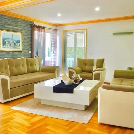 Resort Rakovica 5*